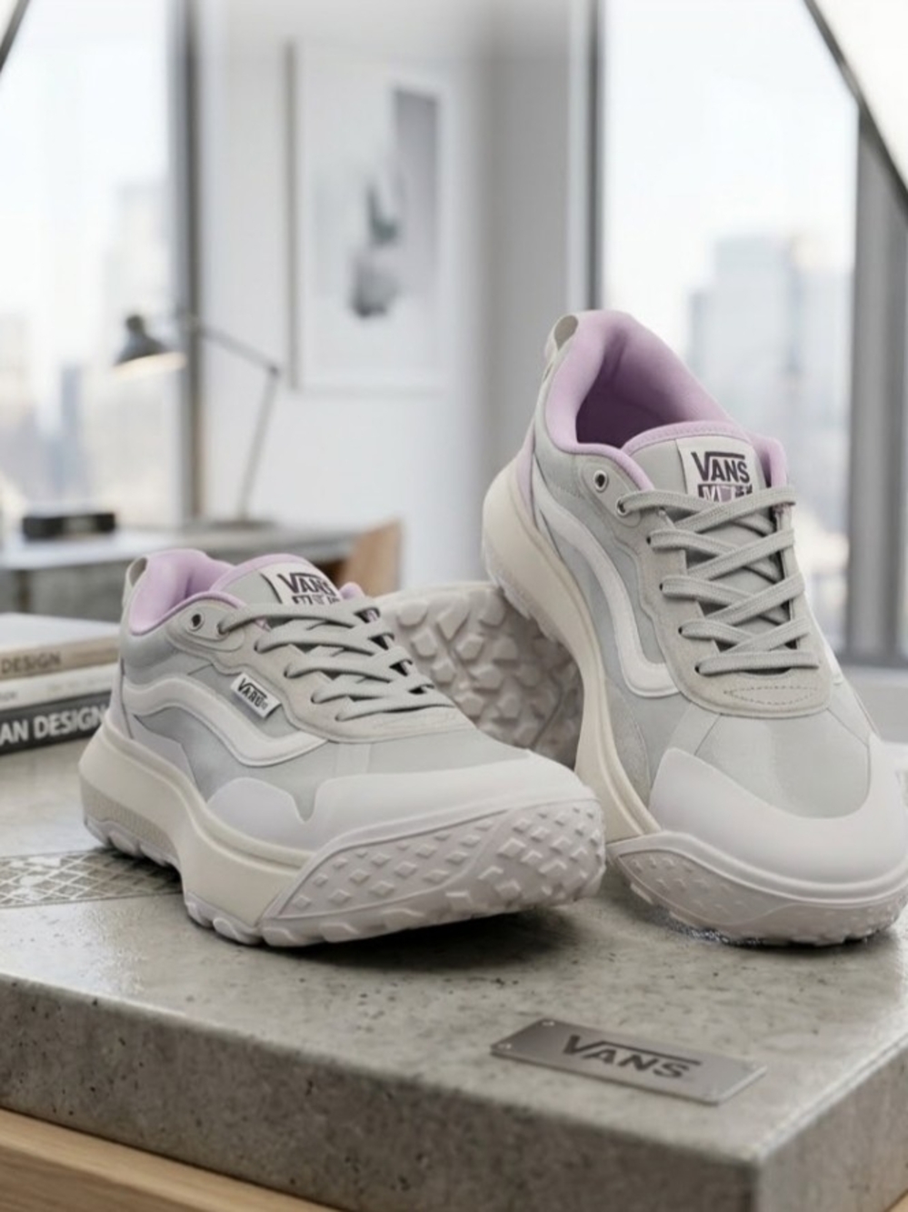 NEW! Vans Women's Lace-Up Sneakers in Light Gray with Lavender Collar Sz 8.5